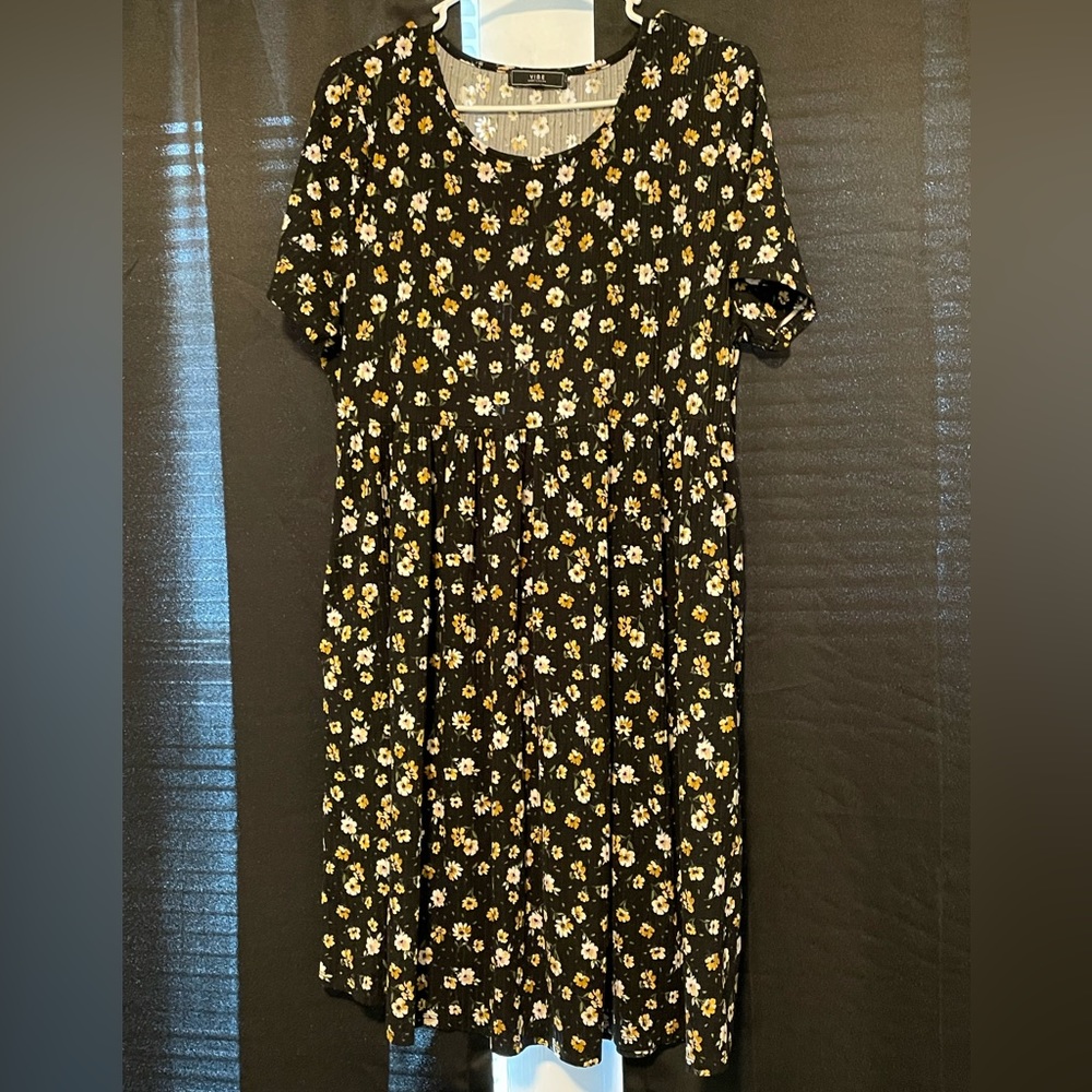 Black floral patterned t-shirt dress